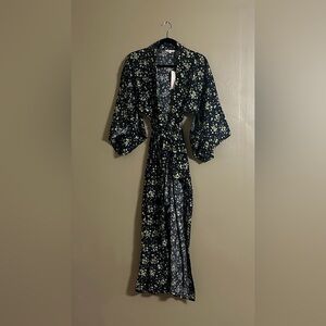 Joey Macon Kimono Robe SzS/M Japanese Floral Print Beach Coverup Vacation Casual